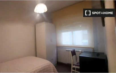 Private room at Calle de las Palmas, image 4 of 19
