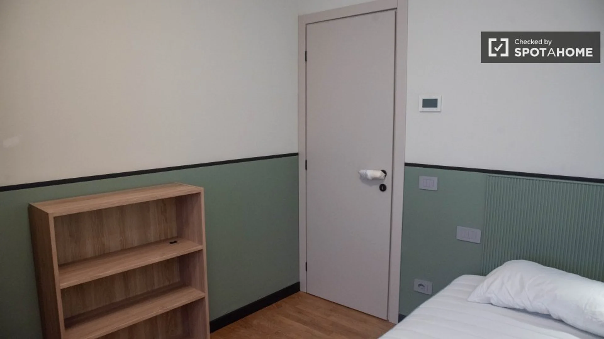 Habitación para estudiantes en  con modernas comodidades