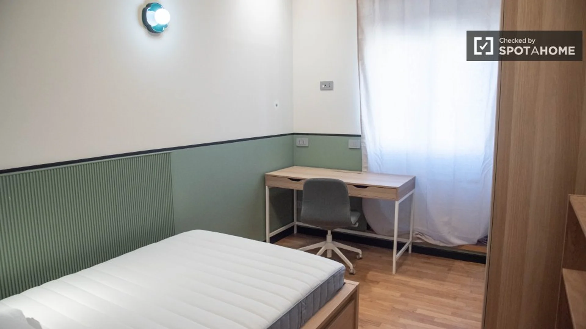 Habitación acogedora para estudiantes disponible en 