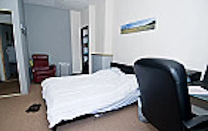 Quarto para alugar com cama de casal em {area}