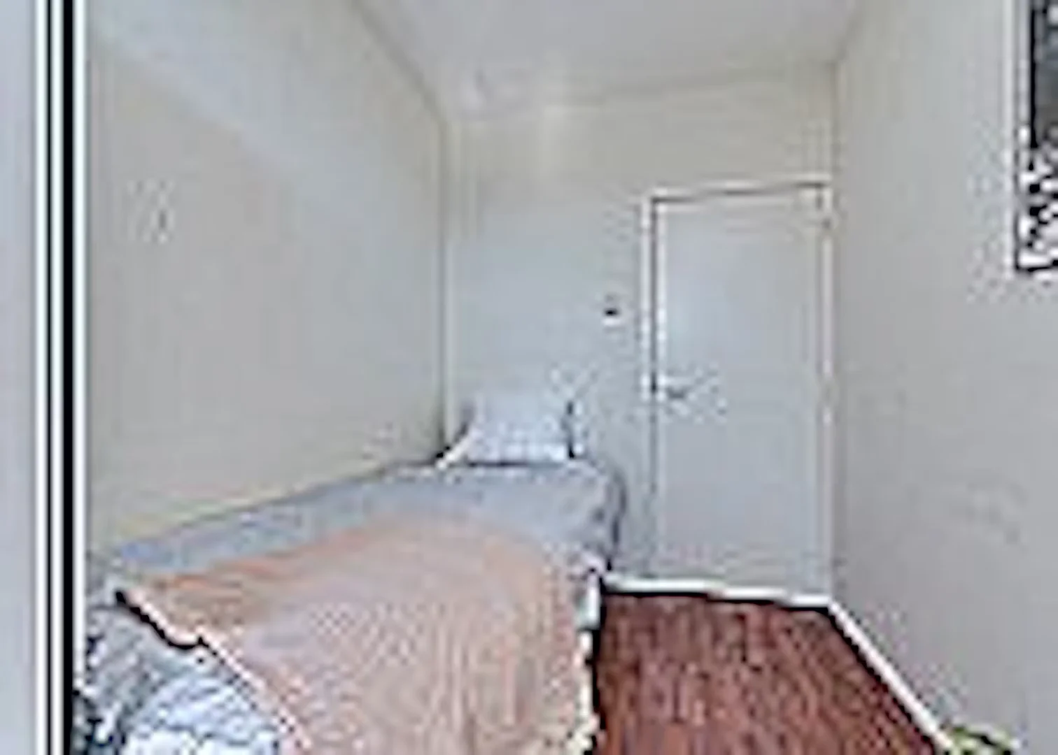 Quarto acolhedor para estudantes disponível em 