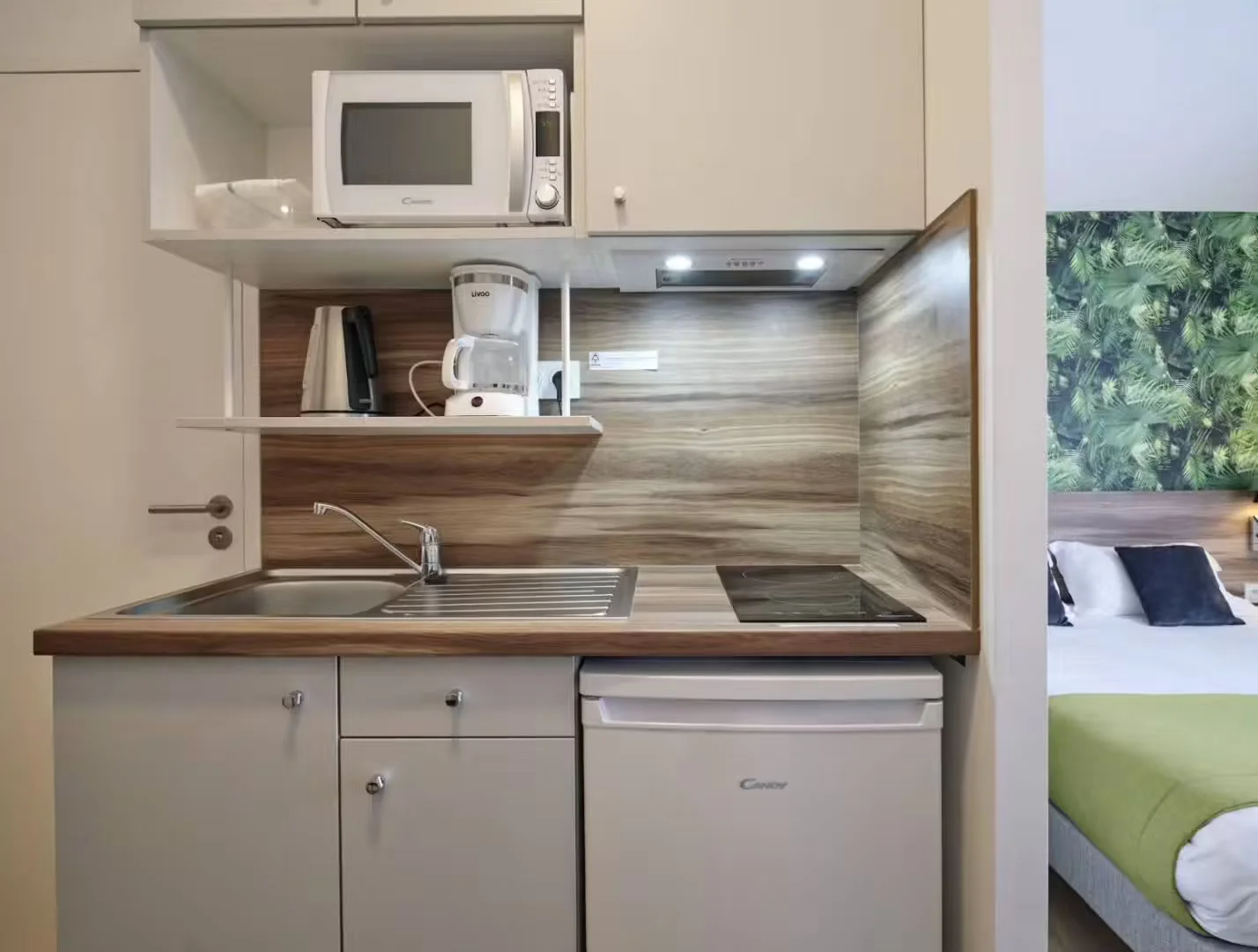 Chambre confortable pour étudiants disponible dans 