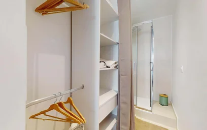 Privatzimmer in der 223 Rue Saint-Pierre, 13005 Marseille, France, bild 8 von 23
