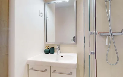 Privatzimmer in der 223 Rue Saint-Pierre, 13005 Marseille, France, bild 10 von 23