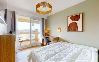 Privatzimmer in der 223 Rue Saint-Pierre, 13005 Marseille, France, bild 3 von 21