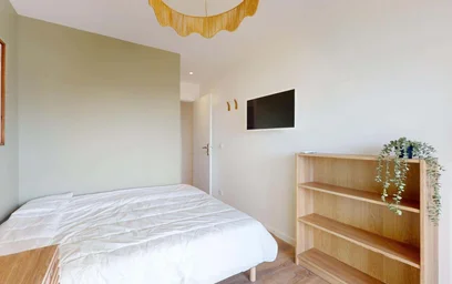 Privatzimmer in der 223 Rue Saint-Pierre, 13005 Marseille, France, bild 4 von 21