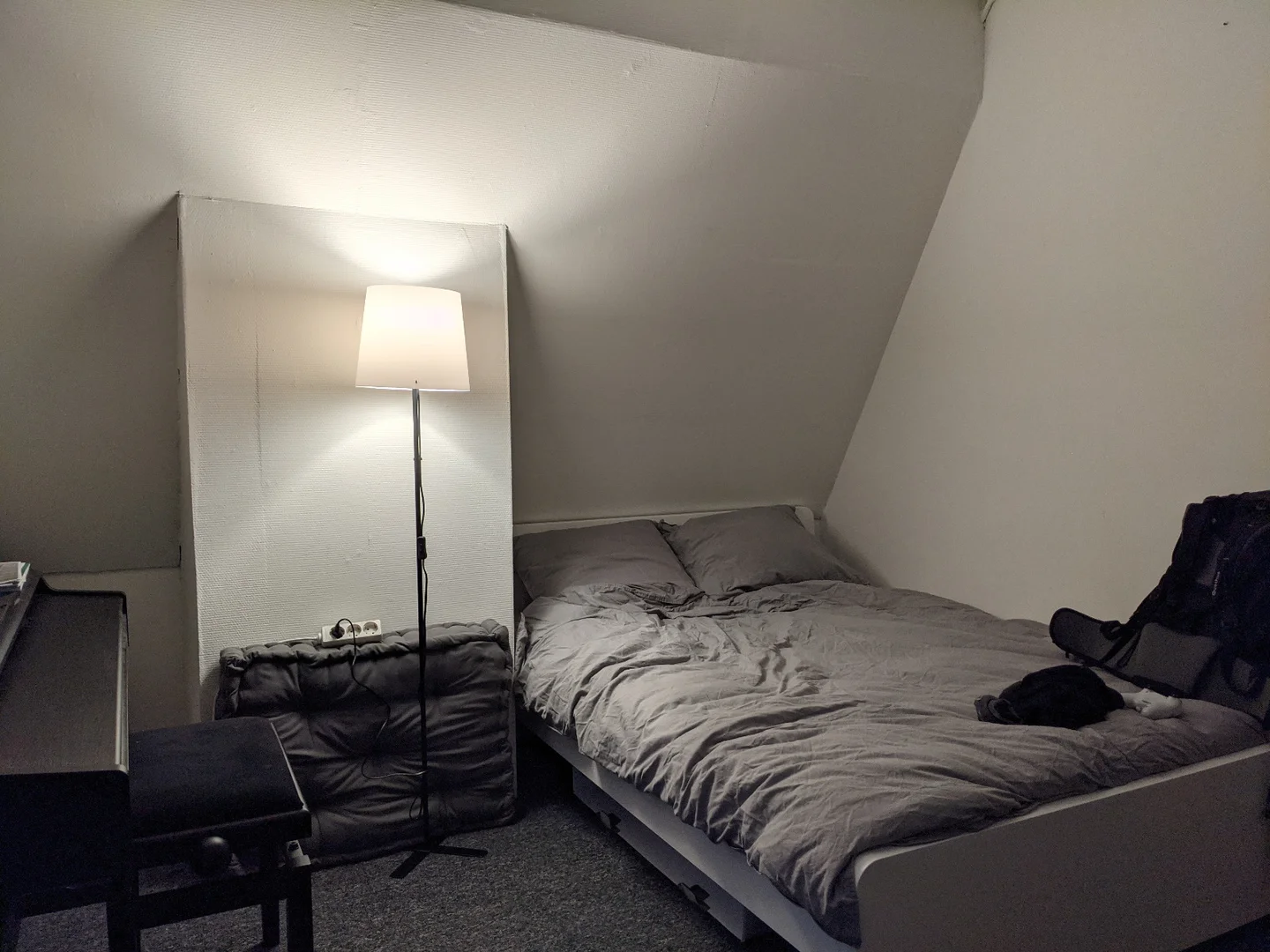 Quarto de estudante funcional perfeito para estudar em 