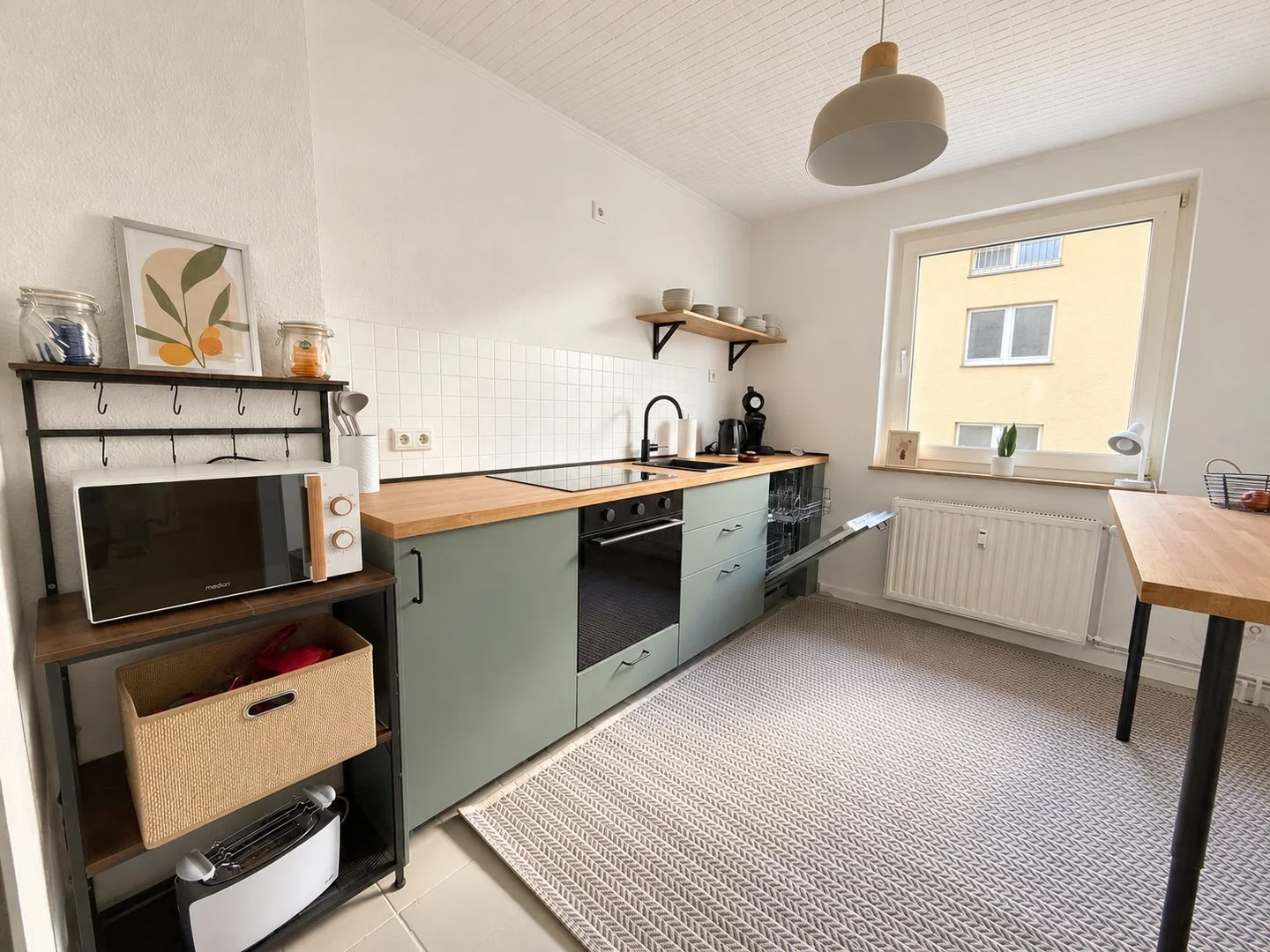 Quarto de estudante económico com localização conveniente em 