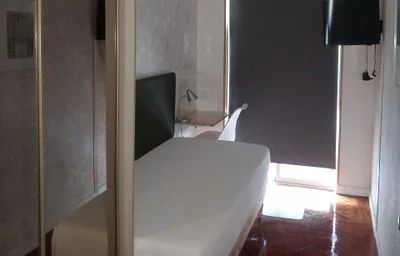 Chambre privée à Other - Rua Dom Tomás de Melo Breyner, image 19 de 23