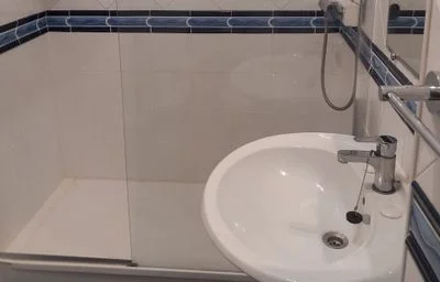 Chambre privée à Other - Rua Dom Tomás de Melo Breyner, image 8 de 25