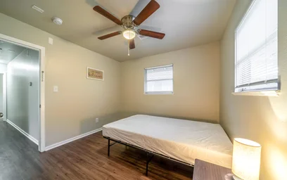 Całe miejsce w rezydencji Street, TX, Houston, United States, 77033, obraz 4 28