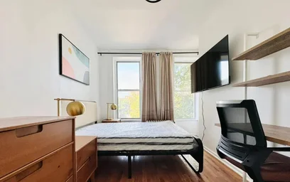 Alojamiento con 3 habitaciones en {area}