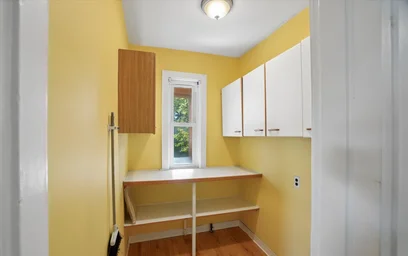 Logement entier en résidence à 14, Glenwood Ave., Unit 2, Cambridgeport, Cambridge, MA, 02163, image 13 de 31