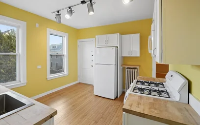 Logement entier en résidence à 14, Glenwood Ave., Unit 2, Cambridgeport, Cambridge, MA, 02163, image 14 de 31