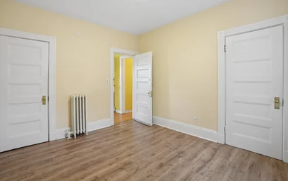 Logement entier en résidence à 14, Glenwood Ave., Unit 2, Cambridgeport, Cambridge, MA, 02163, image 24 de 31