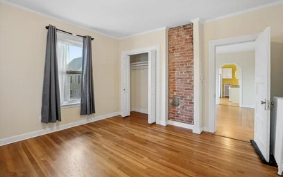 Logement entier en résidence à 14, Glenwood Ave., Unit 2, Cambridgeport, Cambridge, MA, 02163, image 4 de 31