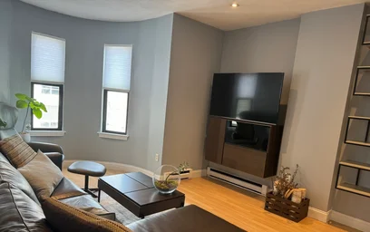 Alojamiento entero en residencia en 1810, Dorchester Ave., Unit 6A, Dorchester, Boston, MA, 02124, imagen 7 de 16