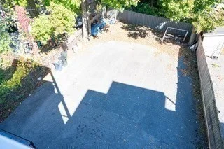 Alojamiento entero en residencia en 29, Donald Rd., Unit 3, Dorchester, Boston, MA, 02124, imagen 13 de 31