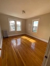 Alojamiento entero en residencia en 29, Donald Rd., Unit 3, Dorchester, Boston, MA, 02124, imagen 17 de 31