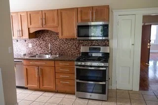 Alojamiento entero en residencia en 29, Donald Rd., Unit 3, Dorchester, Boston, MA, 02124, imagen 31 de 31