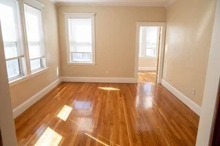 Alojamiento entero en residencia en 29, Donald Rd., Unit 3, Dorchester, Boston, MA, 02124, imagen 9 de 31