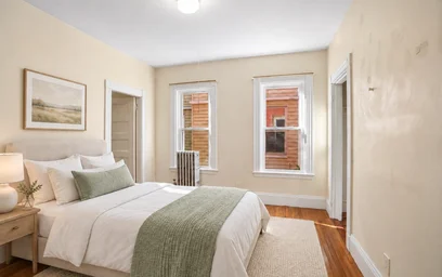 Logement entier en résidence à 12, Glenwood Ave., Unit 1, Cambridgeport, Cambridge, MA, 02163, image 3 de 29