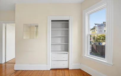 Logement entier en résidence à 12, Glenwood Ave., Unit 1, Cambridgeport, Cambridge, MA, 02163, image 24 de 29