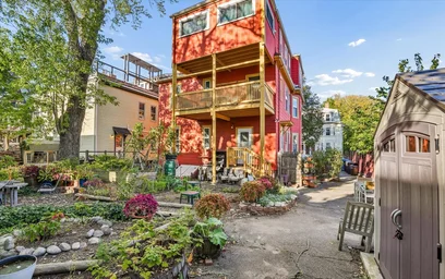 Logement entier en résidence à 12, Glenwood Ave., Unit 1, Cambridgeport, Cambridge, MA, 02163, image 6 de 29