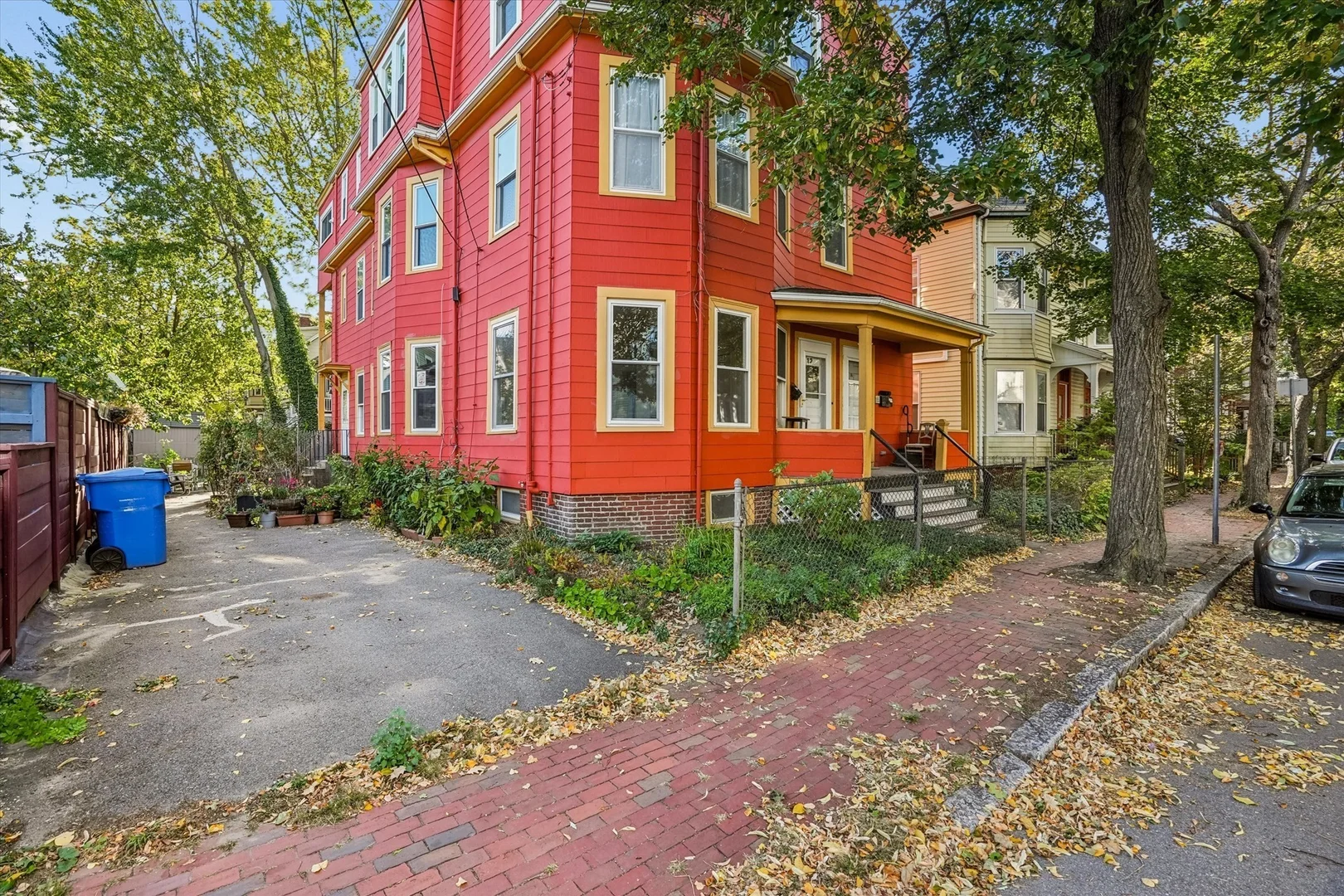 12, Glenwood Ave., Unit 1, Cambridgeport, Cambridge, MA, 02163