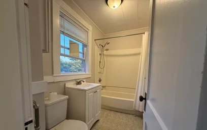 Logement entier en résidence à 4, Sherman, Unit 3, Neighborhood Nine, Cambridge, MA, 02138, image 3 de 12