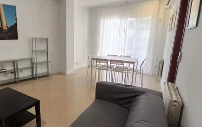 Private room at Gran Via de les Corts Catalanes, Sant Antoni, image 5 of 10