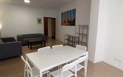 Private room at Gran Via de les Corts Catalanes, Sant Antoni, image 9 of 10