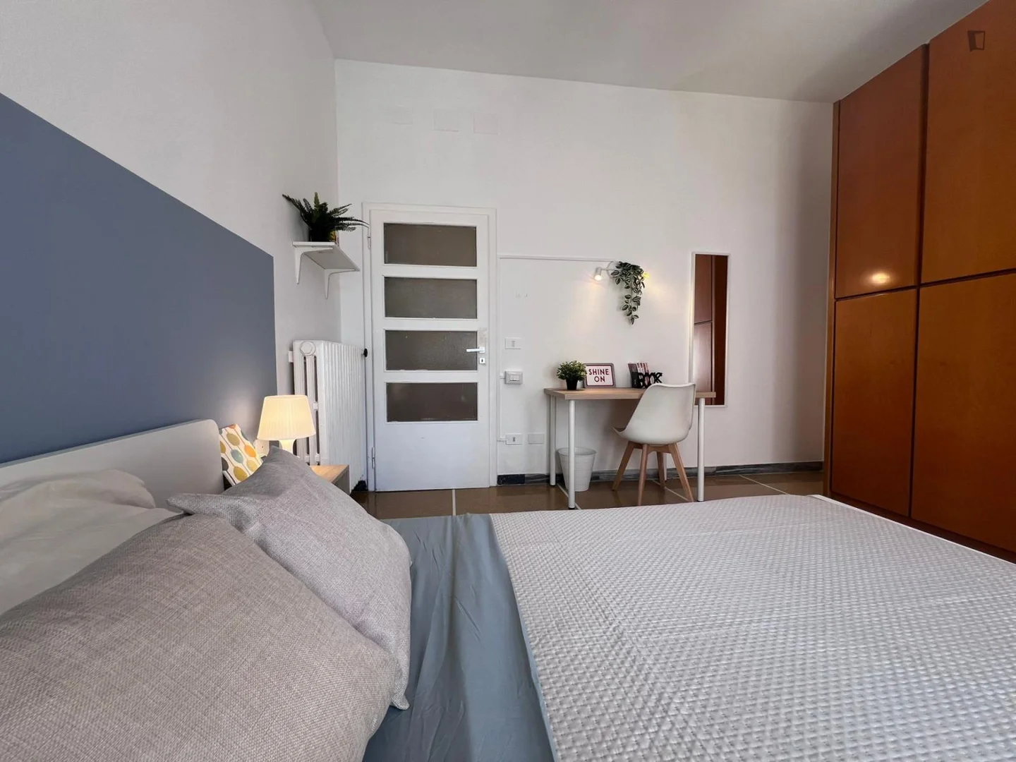 Chambre d'étudiant bon marché à proximité du campus dans