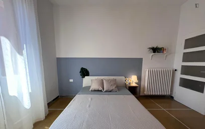 Chambre privée à Via Toscana, image 2 de 33