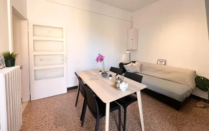 Chambre privée à Via Toscana, image 16 de 33