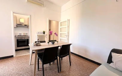 Chambre privée à Via Toscana, image 12 de 32