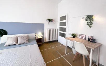 Chambre privée à Via Toscana, image 8 de 32