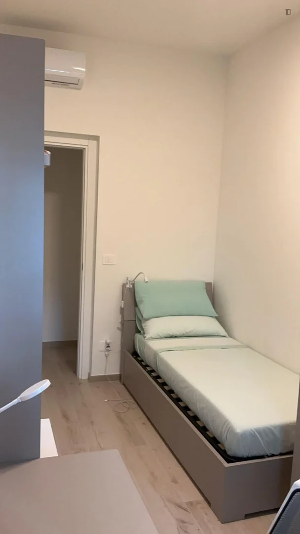 Chambre d'étudiant bon marché à proximité du campus dans 