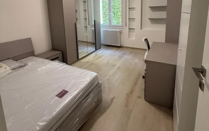 Chambre privée à Via Tommaso Salvini, image 1 de 12