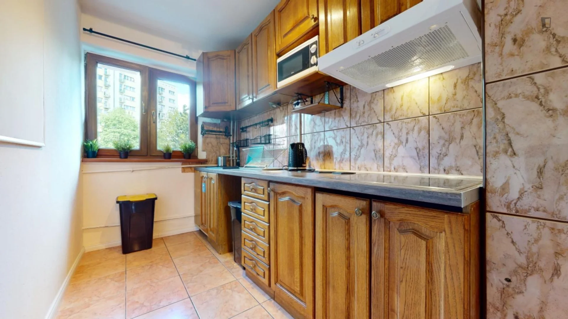 Comfortable and spacious student room in 