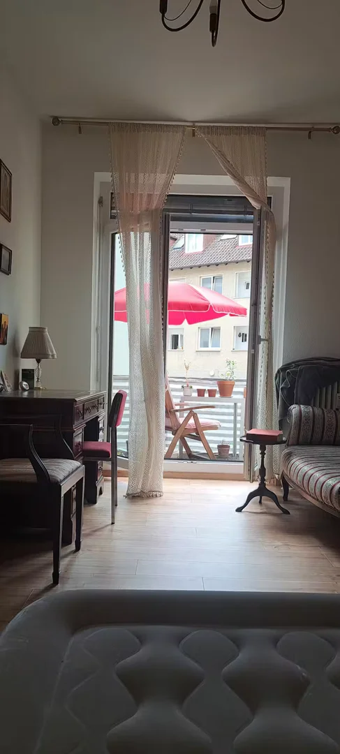 bölgesinde konforlu ve ferah öğrenci odası