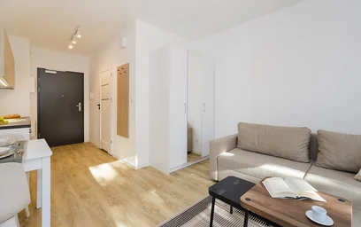 Logement avec 3 chambres à {area}