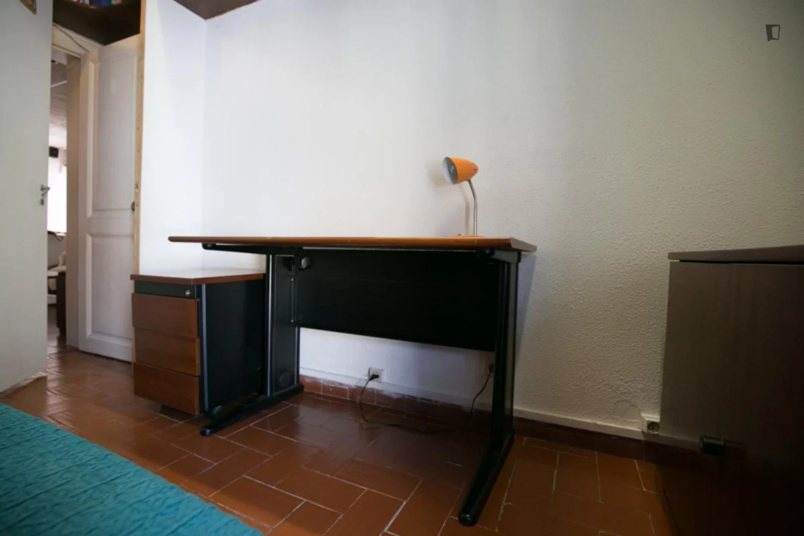Student-friendly room in  with modern amenities