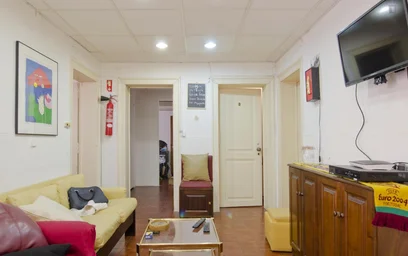 Chambre privée à Rua Bacelar e Silva, image 31 de 34