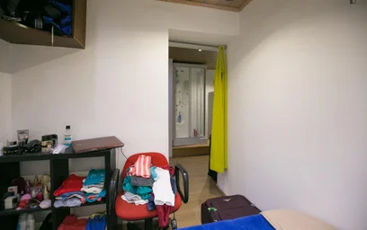 Chambre privée à Rua Bacelar e Silva, image 5 de 34