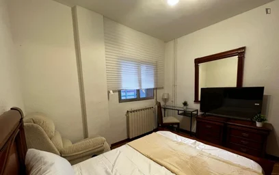 Pokój do wynajęcia we wspólnym mieszkaniu w {area}