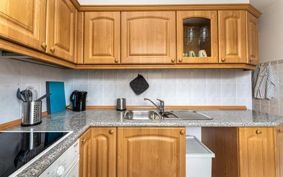 {area} de aylık kiralık oda