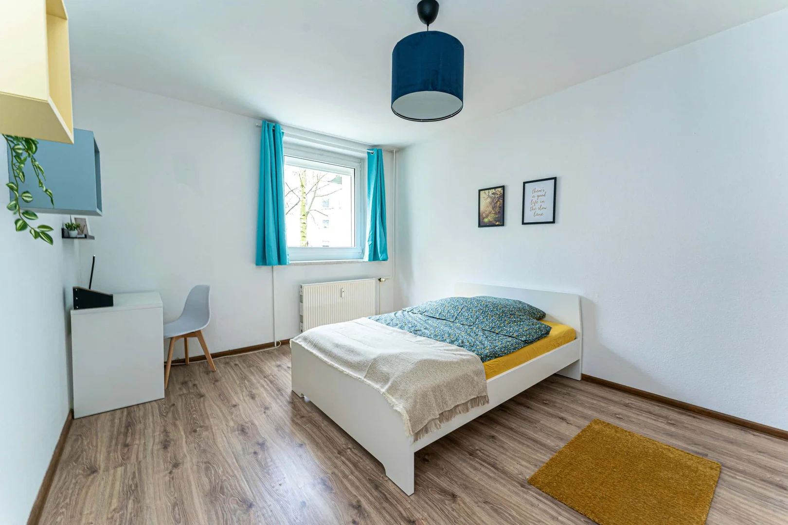 Zimmer in Studentenwohnung in  zu vermieten, voll möbliert