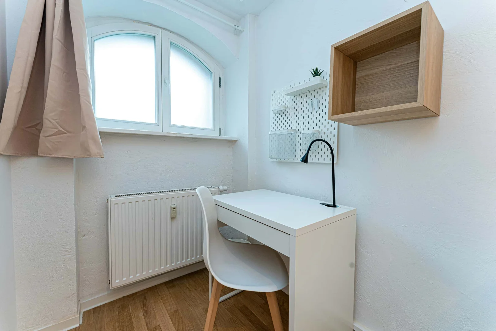 Studentenfreundliches Zimmer in  mit modernen Annehmlichkeiten