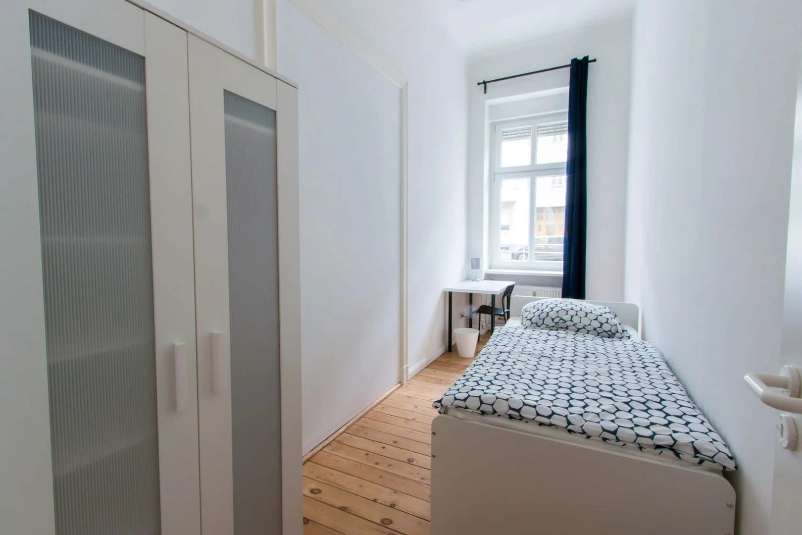 Quarto de estudante funcional perfeito para estudar em 